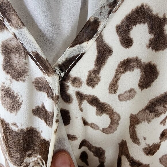 Vici Diana Leopard Print V Neck Flowy Maxi Dress  Brown White Small - Picture 6 of 16